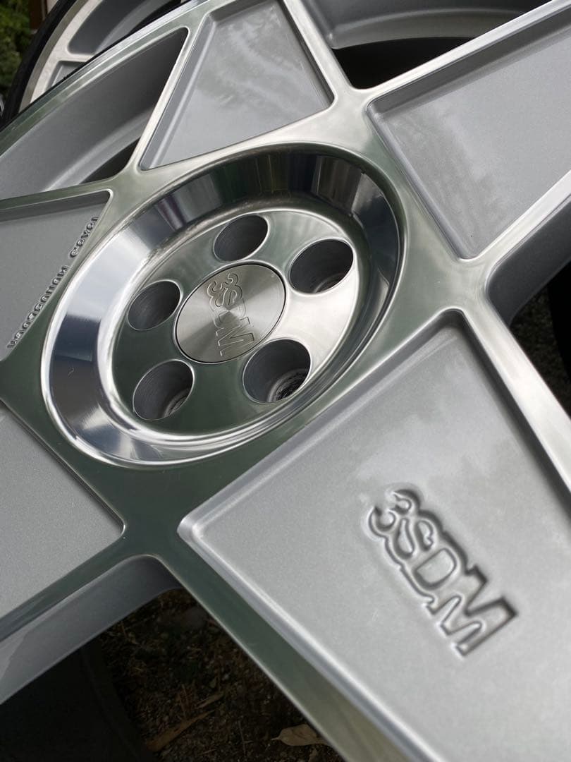 美品 3SDM 0.05 18インチ タイヤホイールセット