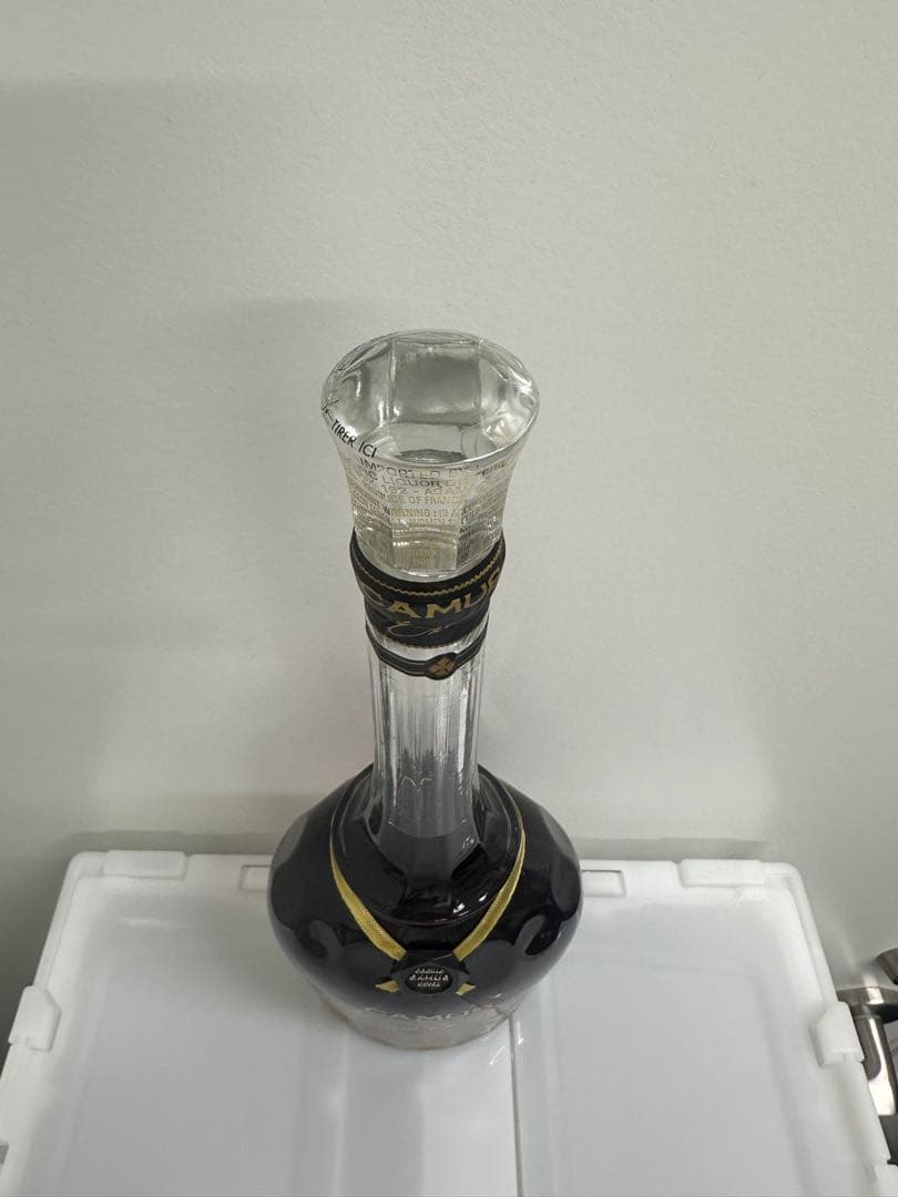 ま*き様 CAMUS Extra コニャック 琥珀色