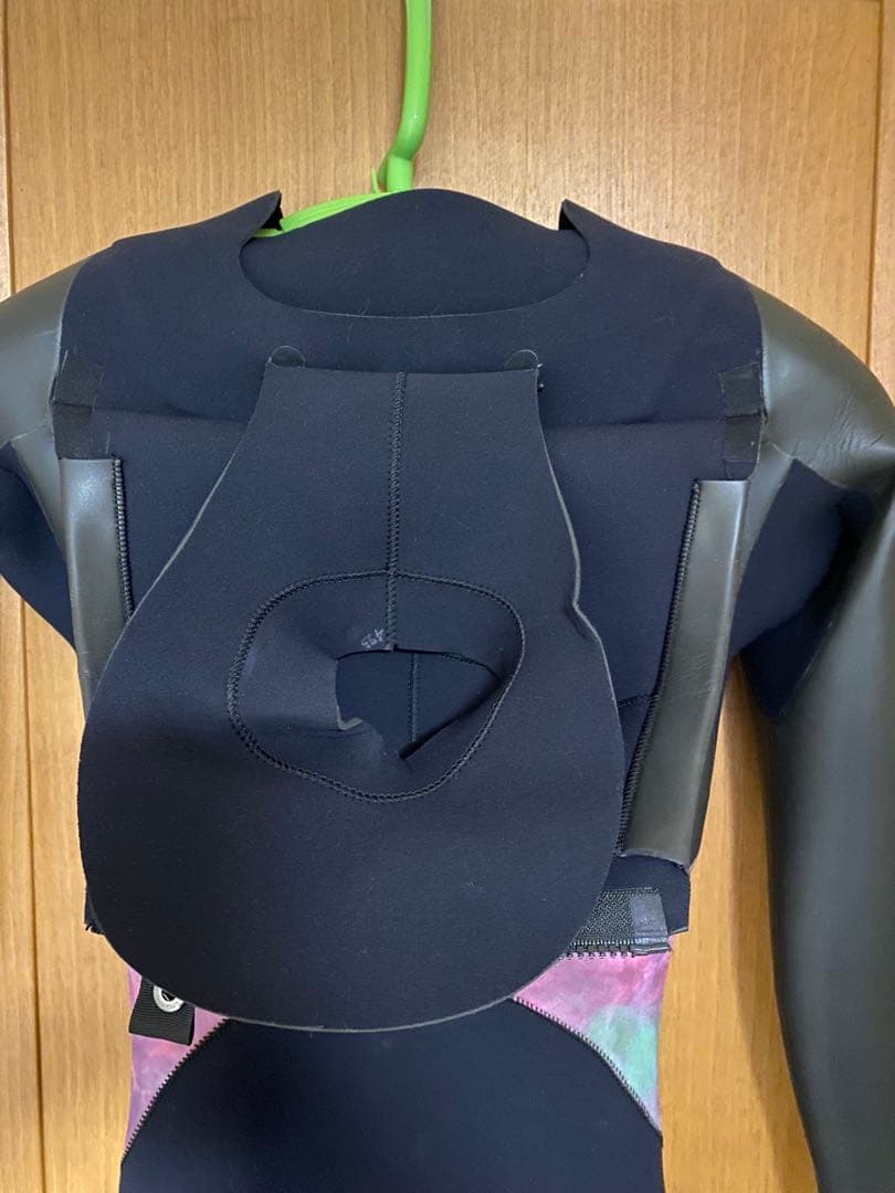 レディースウェットスーツ