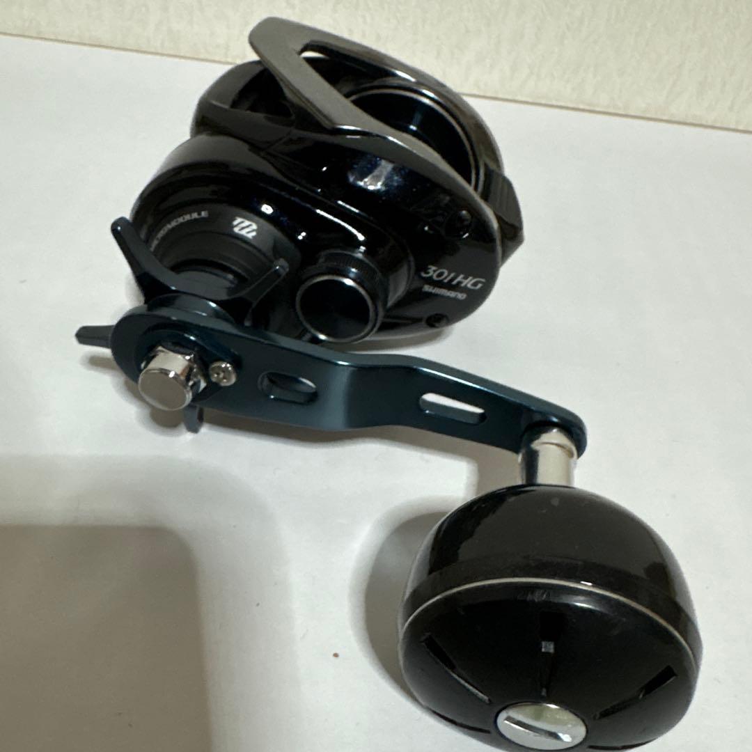 シマノ グラップラー　301HG 釣具　リール　ルアー