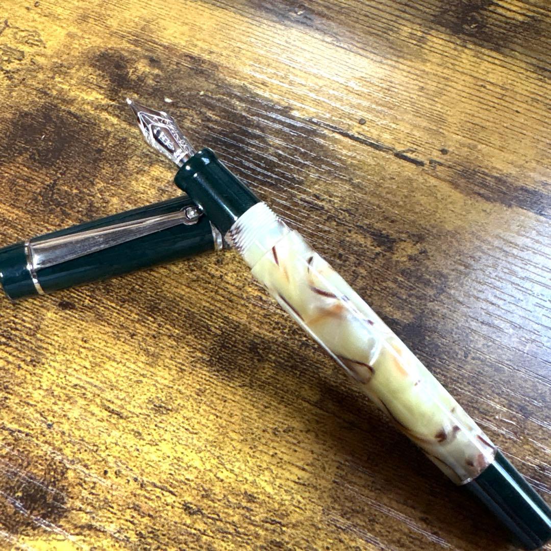 デルタ　万年筆　エテルニタ　スリム　F 50本限定