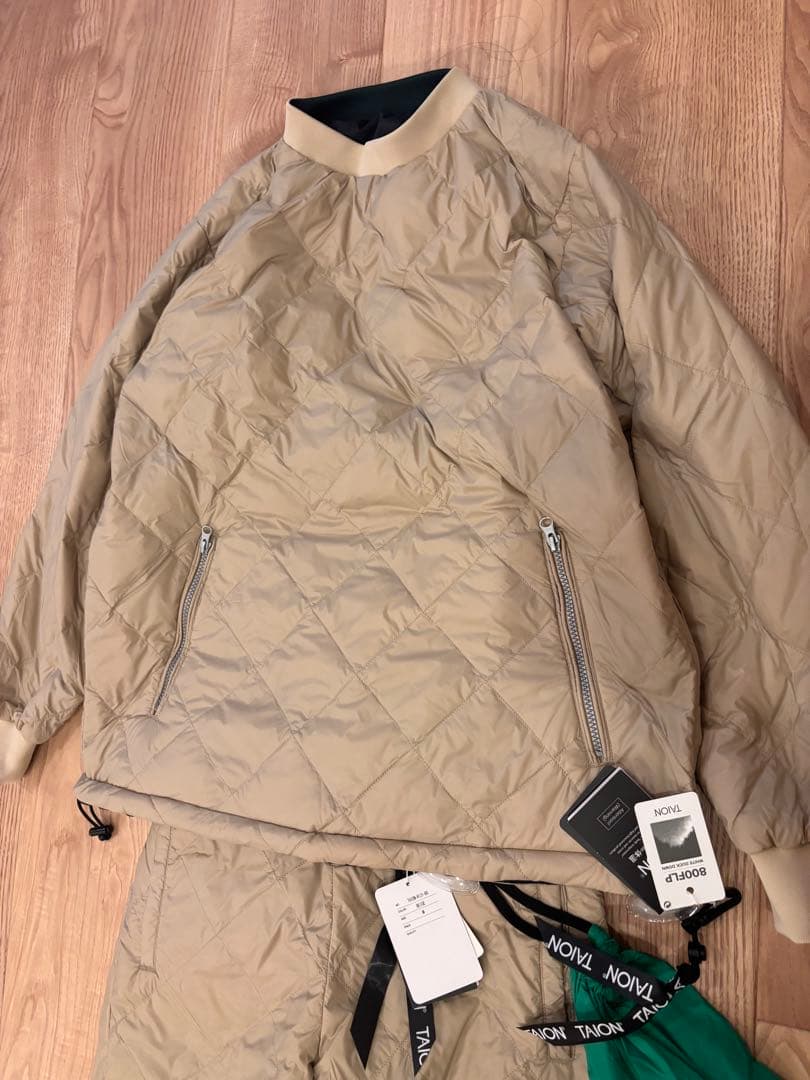 ビームスゴルフ　TAION コラボ　リバーシブル ダウン セットアップ　L