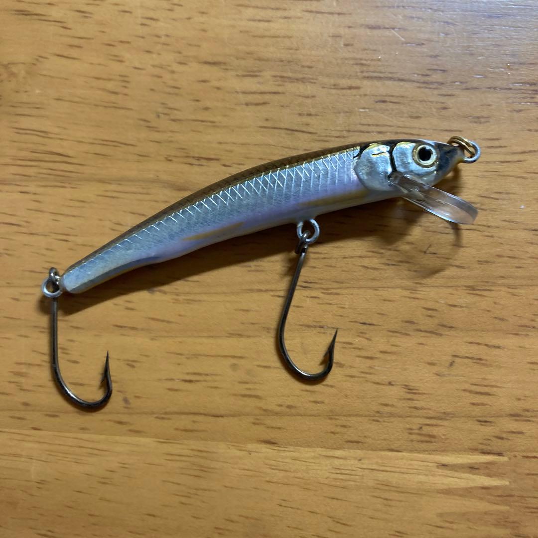 渓流でもウッドベイトミノー。