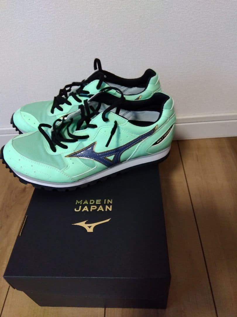 MIZUNO　ビルトトレーナー2 24.5cm