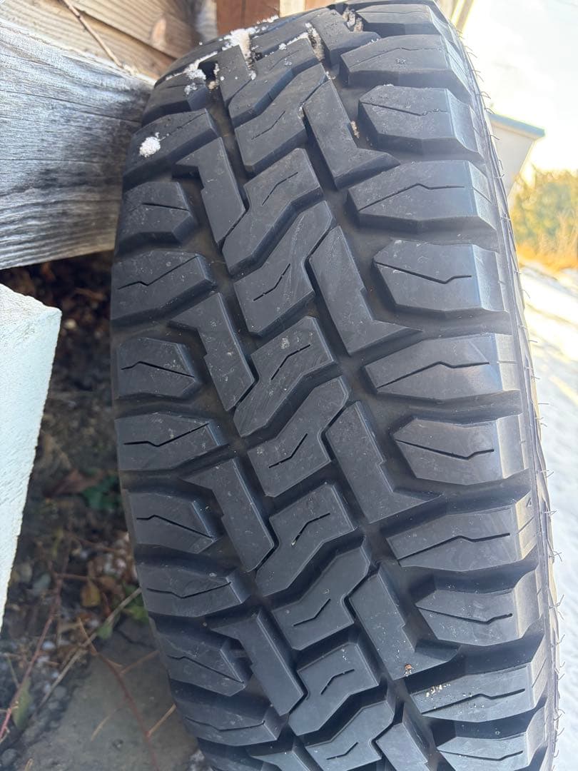 OPEN COUNTRY R/T 215 65 R16 バリ溝　1本①