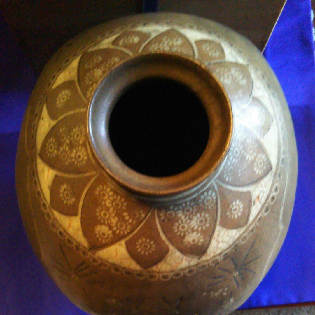 高麗像巌花器箱付き