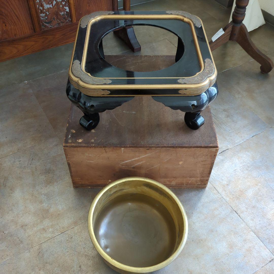 骨董 大名火鉢 火鉢 漆 漆器 金彩 猫脚 銅器 希少品 美品 木箱 火鉢