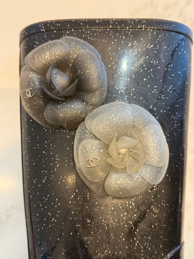 CHANEL × レインブーツ