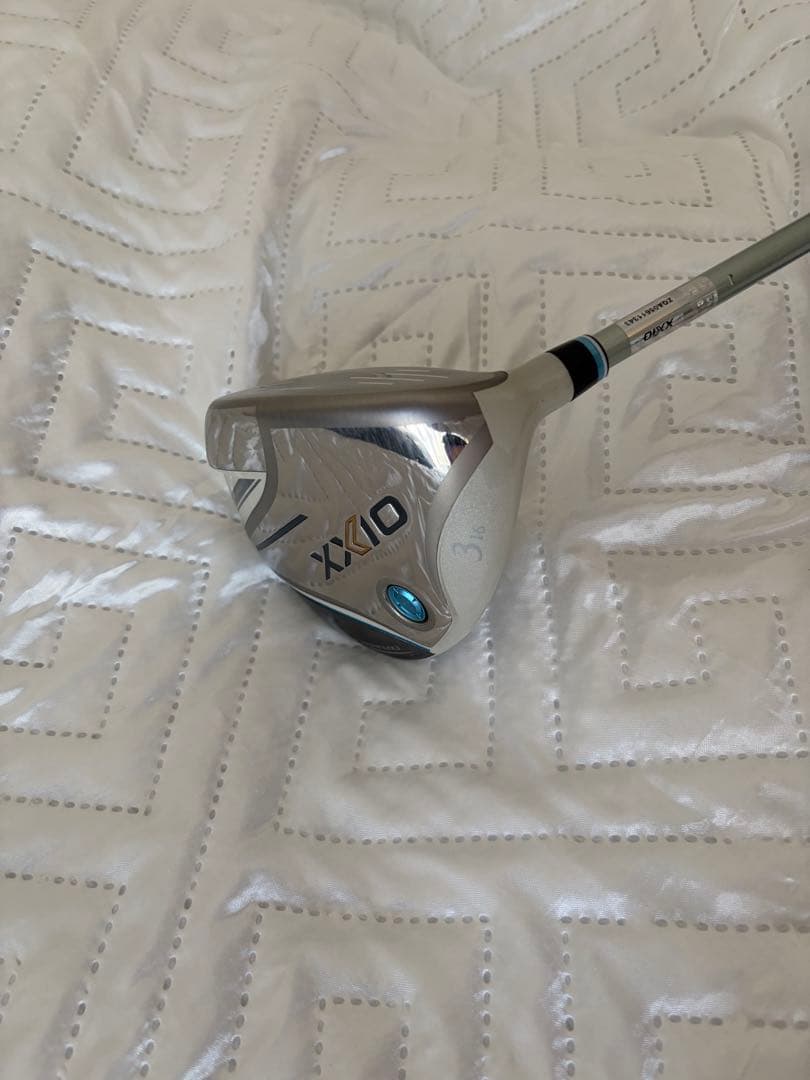 XXIOゼクシオレディース フェアウェイウッド エクリュホワイト3番MP1200