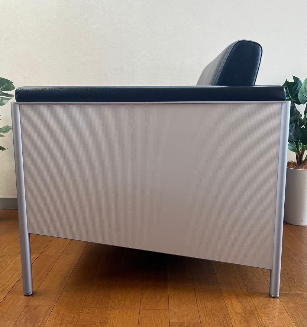 イトーキ　MEZZO ラウンジチェア　② 本革　21万 モダン シングルソファ