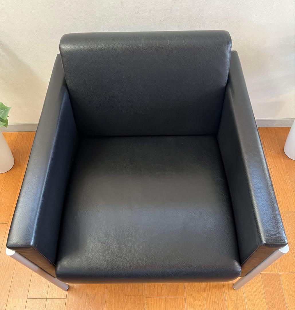 イトーキ　MEZZO ラウンジチェア　② 本革　21万 モダン シングルソファ