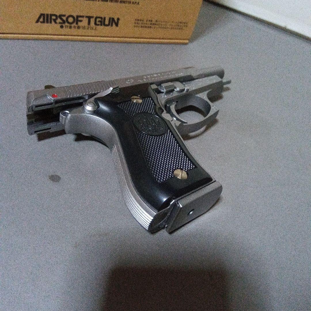 WA ベレッタ M84FS チーター ブローバック　シルバーモデル　　ウエスタン