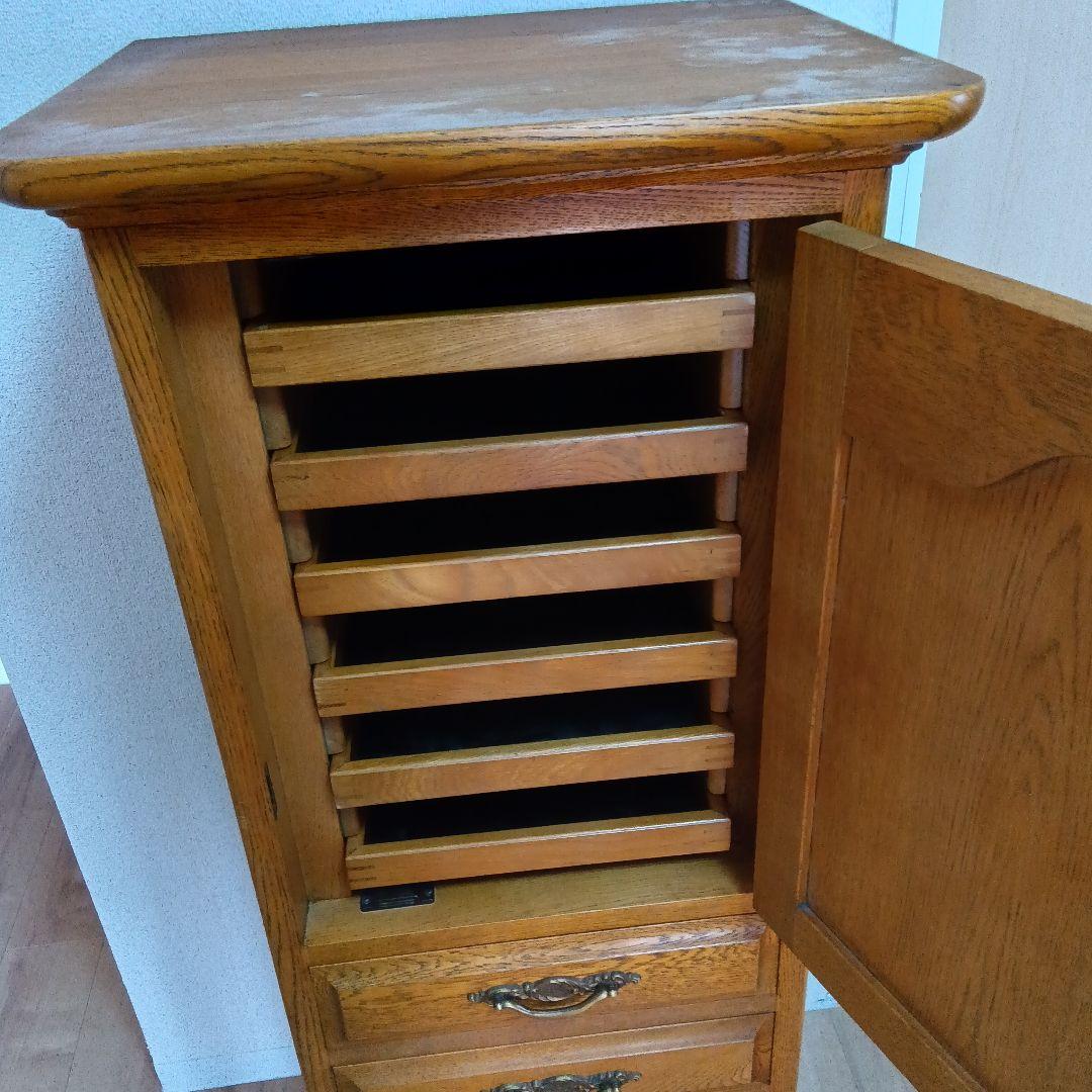 北欧 英国スタイル 彫刻入り キャビネット 収納棚 電話台 花台【送料込み】