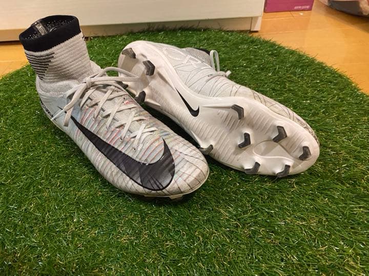 NIKE サッカースパイク　CR7