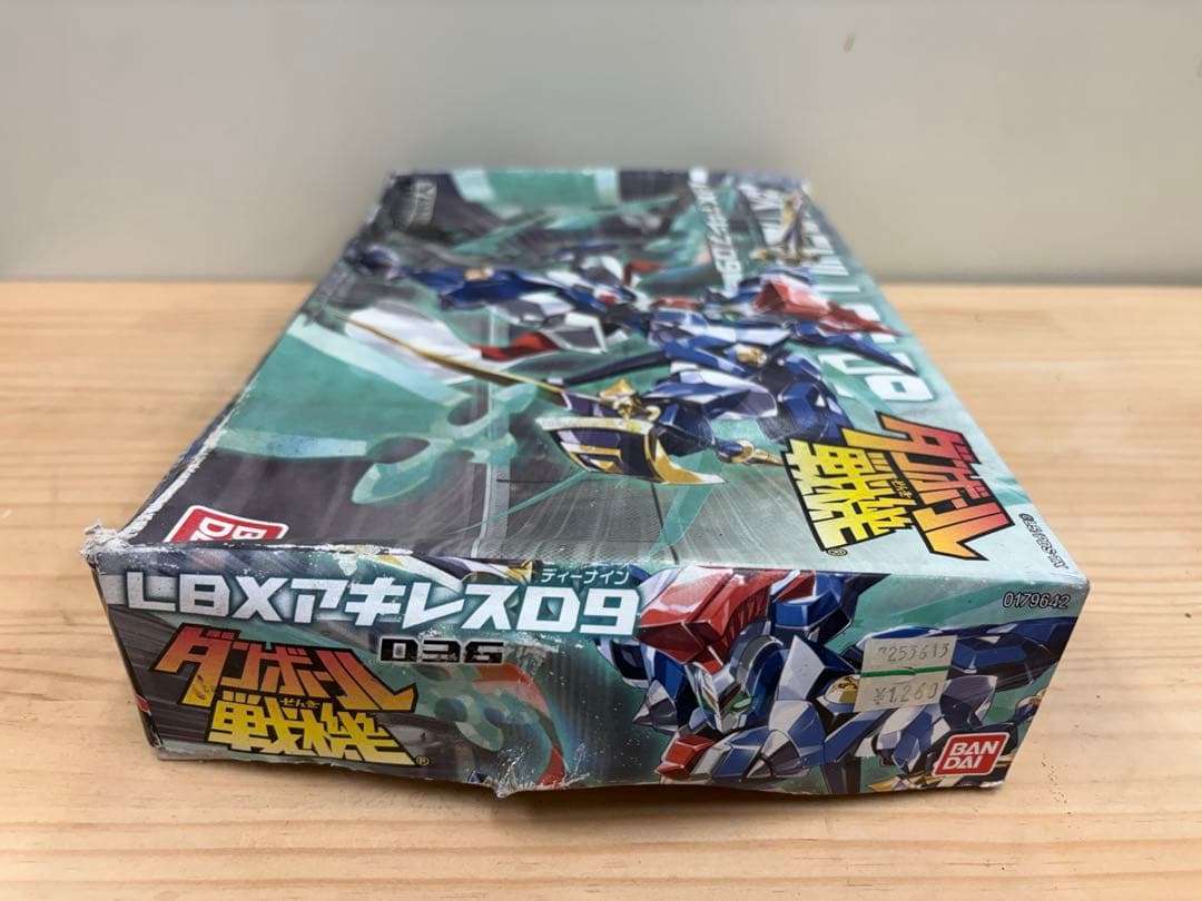 【訳あり】ダンボール戦機W LBX アキレスD9