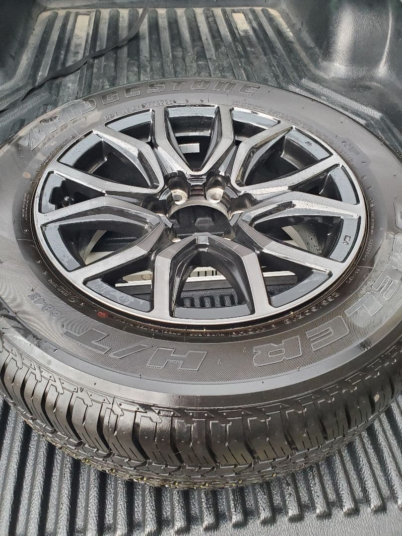 ハイラックスGR スペアタイヤ　1本　未走行