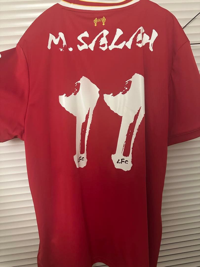 リヴァプール　限定ユニフォーム　サラー