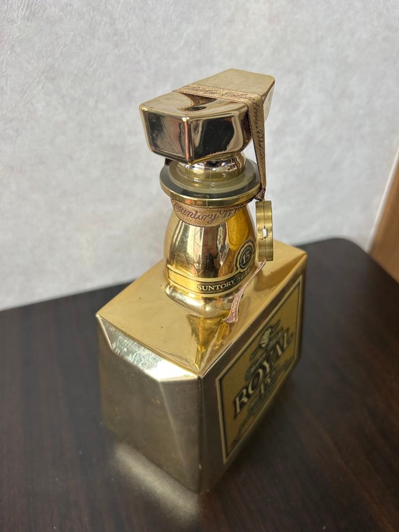 【未開栓】サントリーローヤルプレミアム15年ゴールド