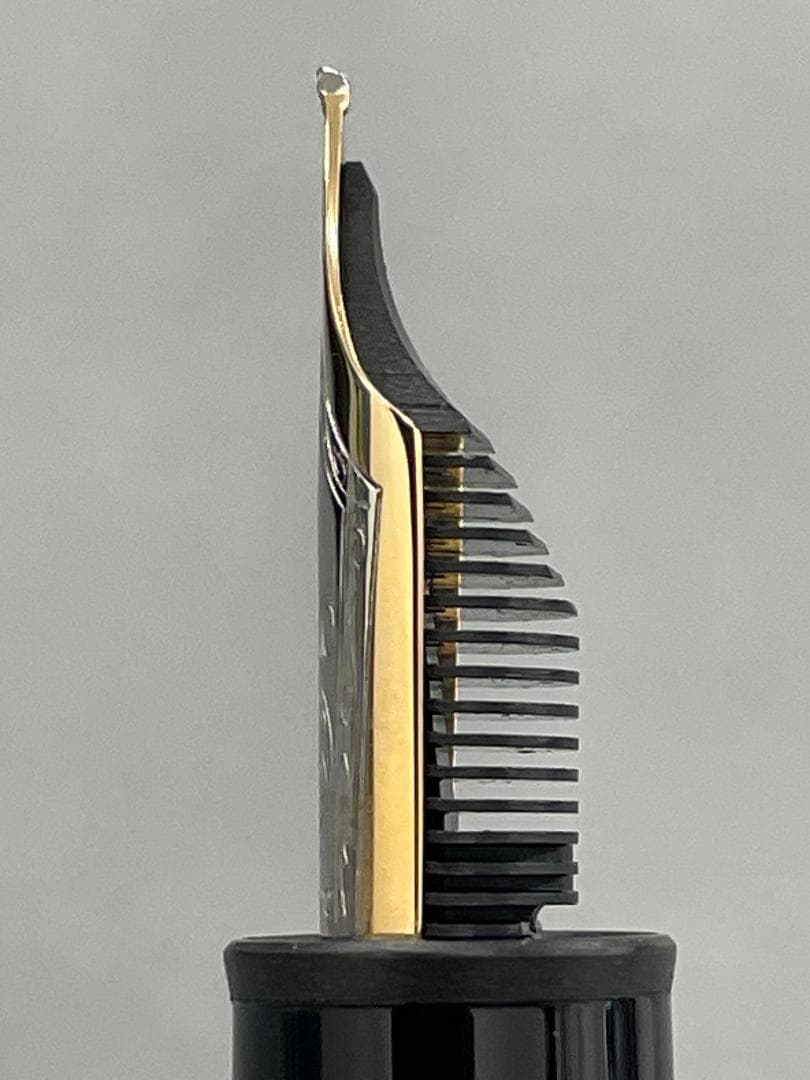 【未使用】モンブラン P146 プラチナコーティング ル・グラン　Ｆ