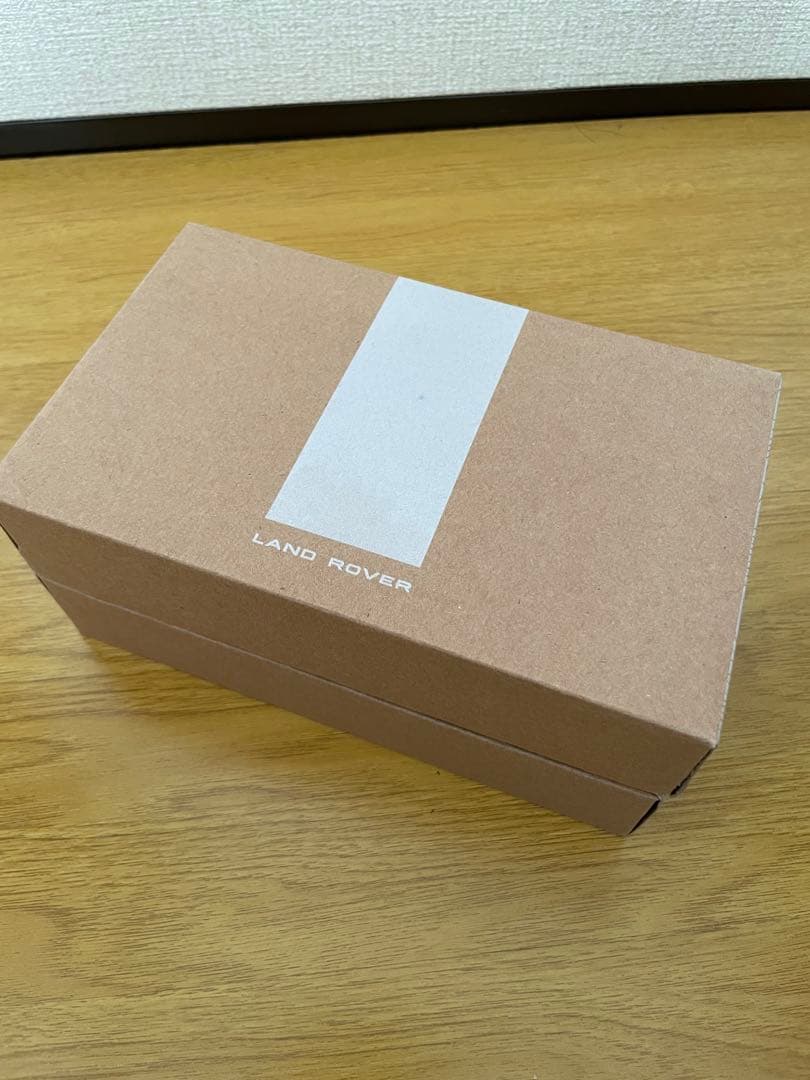 新品ランドローバー　ディフェンダー110フィギュア 純正公式品　カラーゴールド