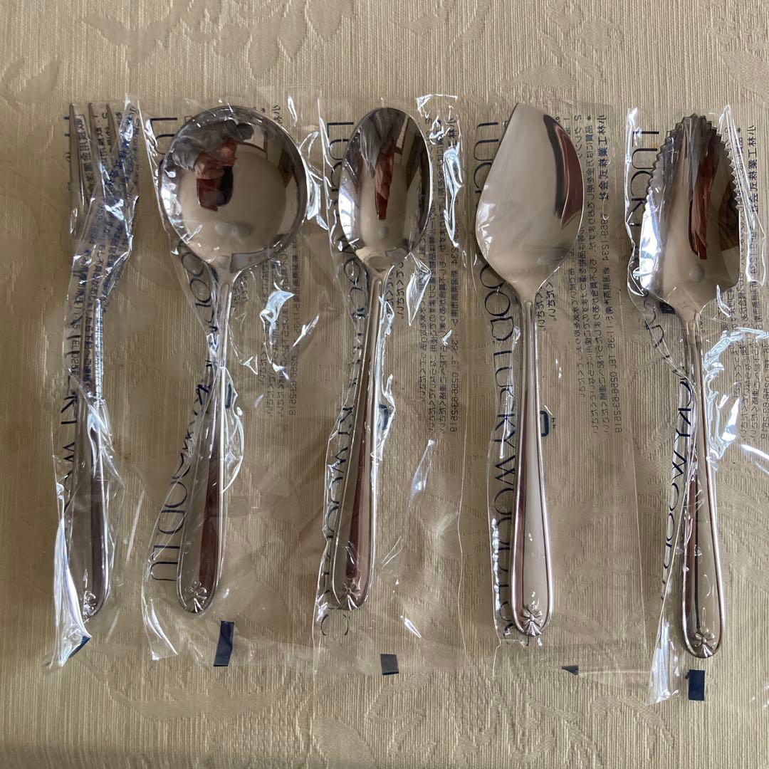 ラッキーウッド　カトラリーセット（マリエッタ）ディナーセット〈40本セット〉