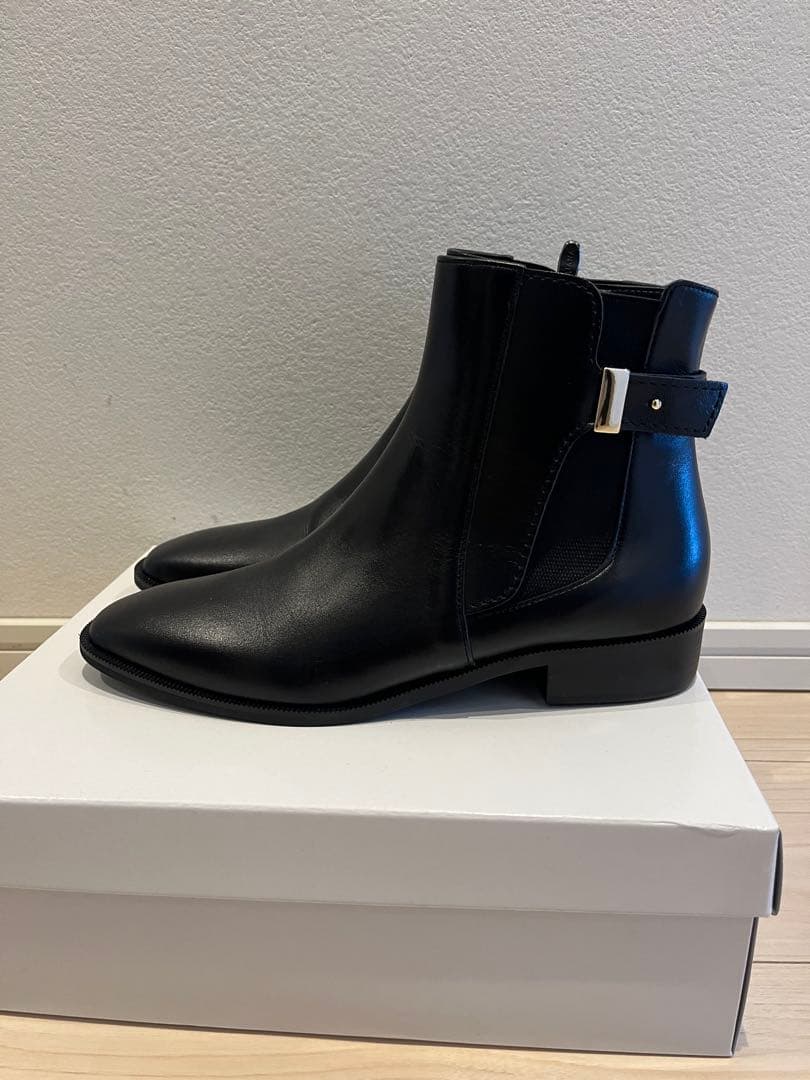 【最終価格】ダイアナ　サイドゴアスクエアトゥショートブーツ