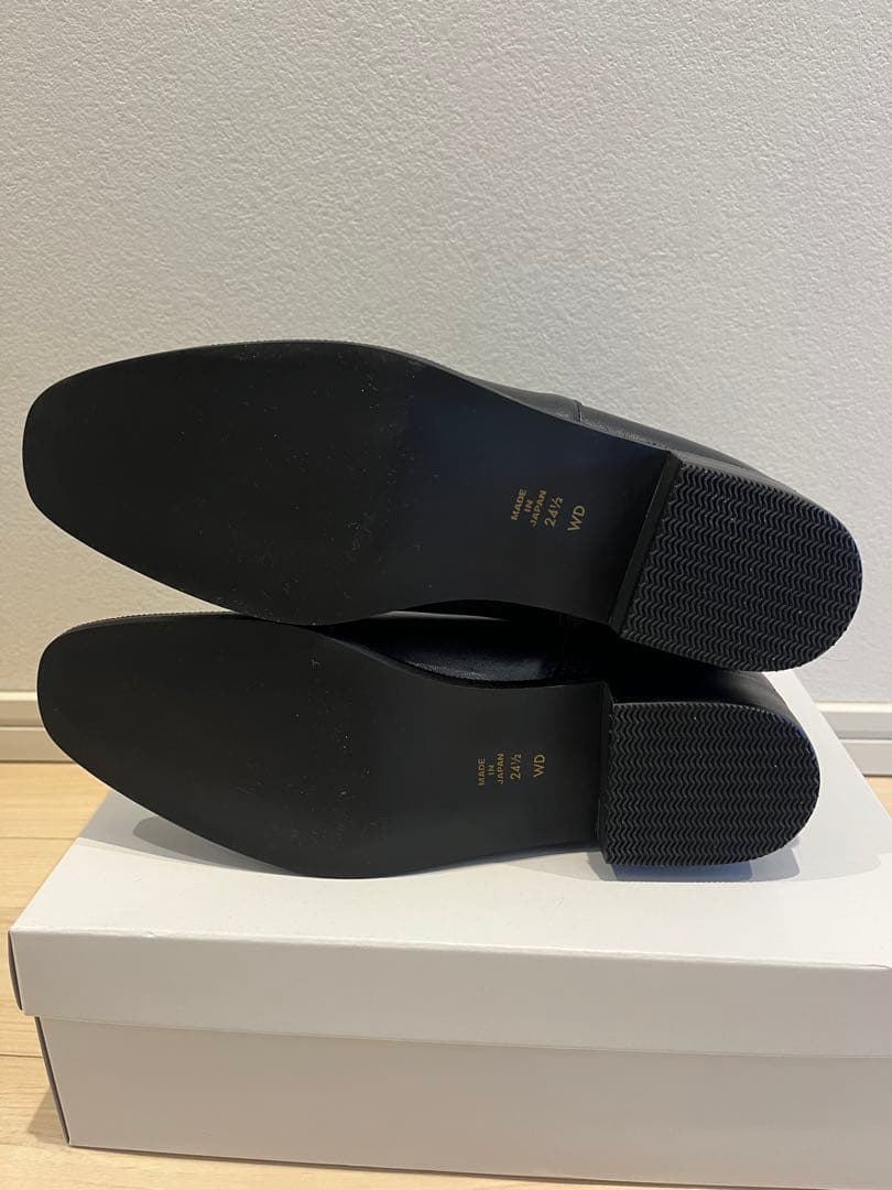 【最終価格】ダイアナ　サイドゴアスクエアトゥショートブーツ