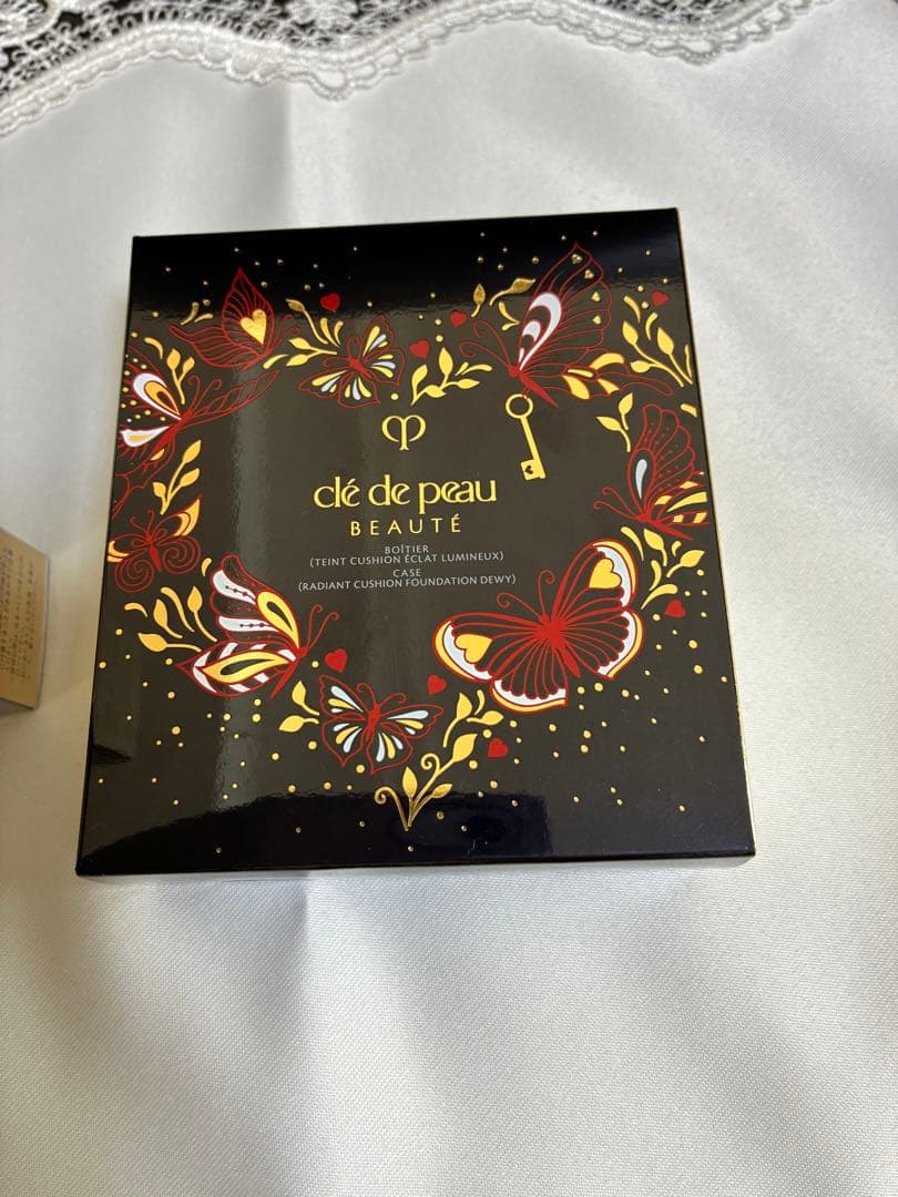 クレドポーボーテタンクッションエクラルミヌ限定ケース付オークル10 新品未開封