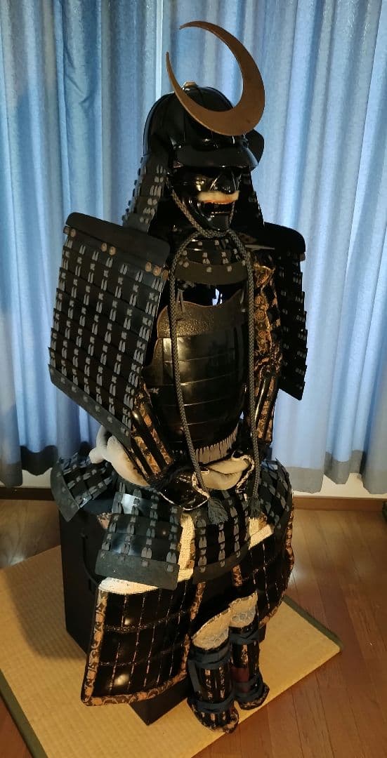 鎧　甲冑　等身大　侍　武将