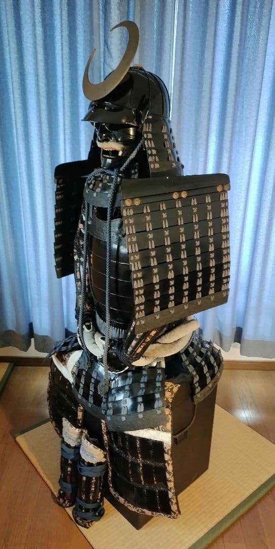 鎧　甲冑　等身大　侍　武将