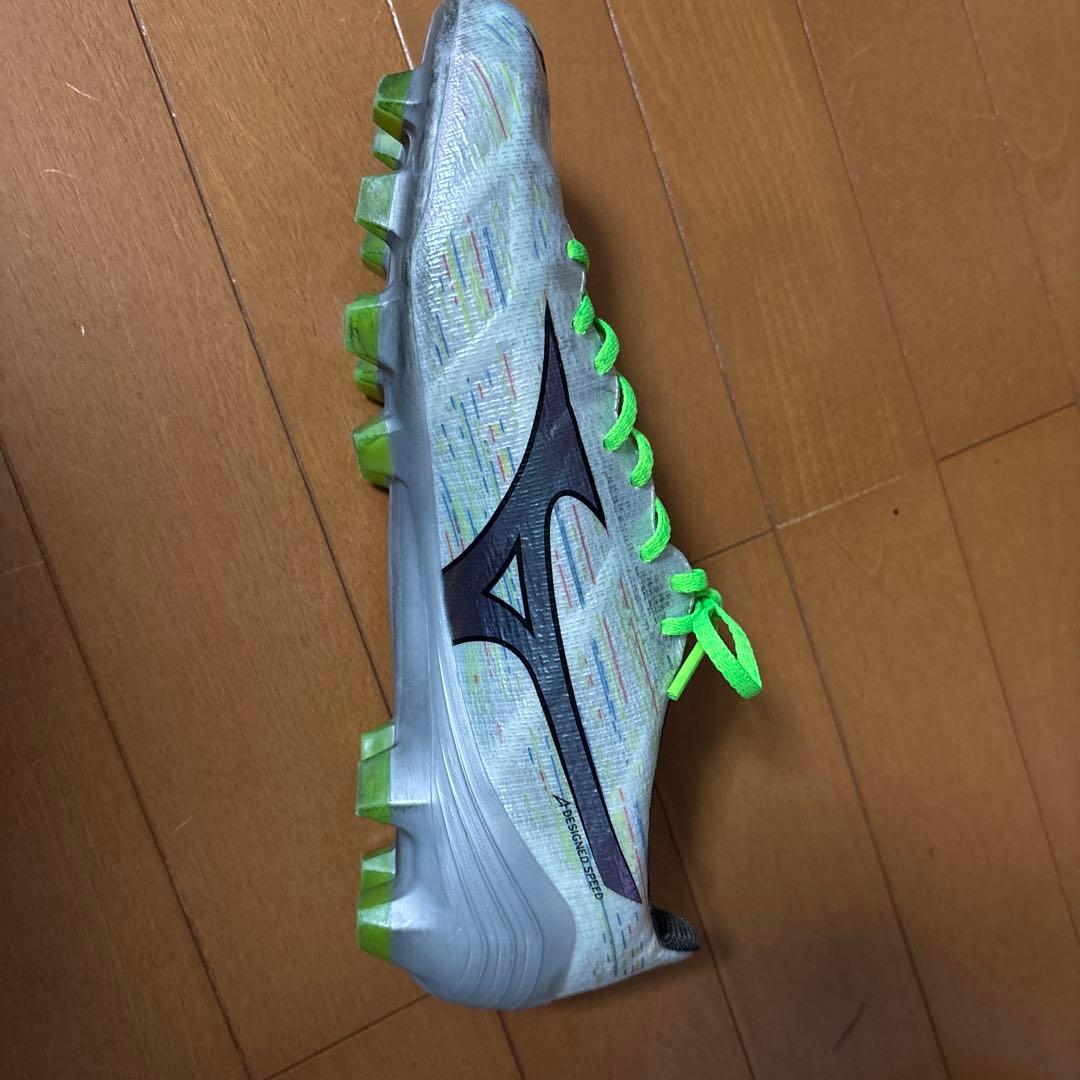 MIZUNOアルファ2PRO ホワイト×シルバーイリディセント 26.5センチ