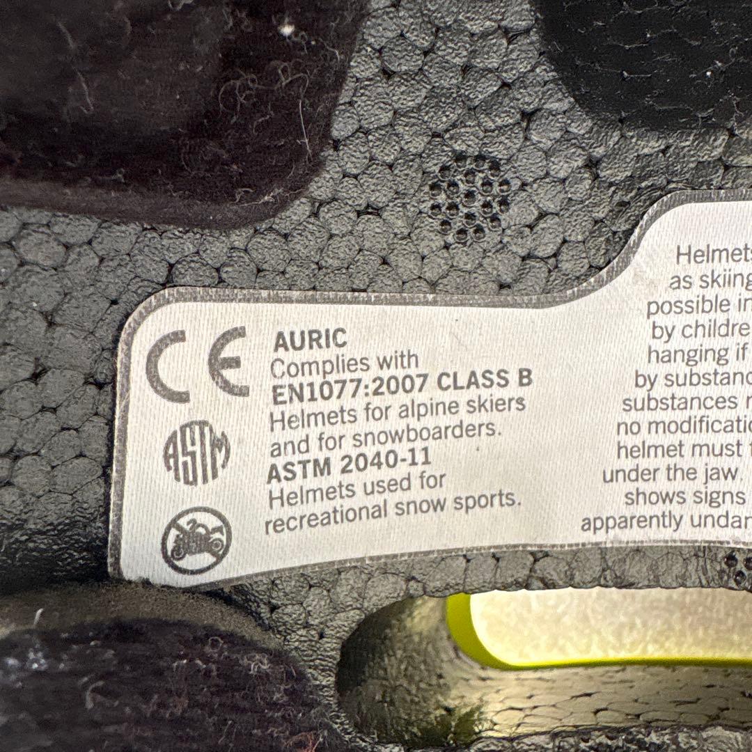 POC 蛍光イエロー ヘルメット