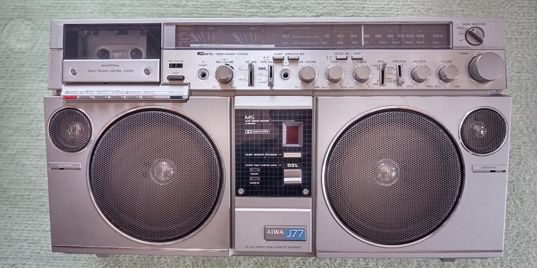 シ*ン様 AIWA CS-J77 ラジオカセットレコーダー