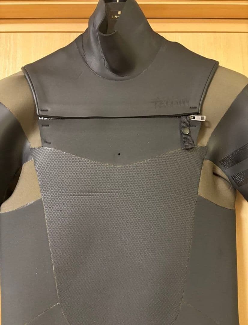 FELLOW メンズ セミドライ チェストジップ 5x3mm MLB