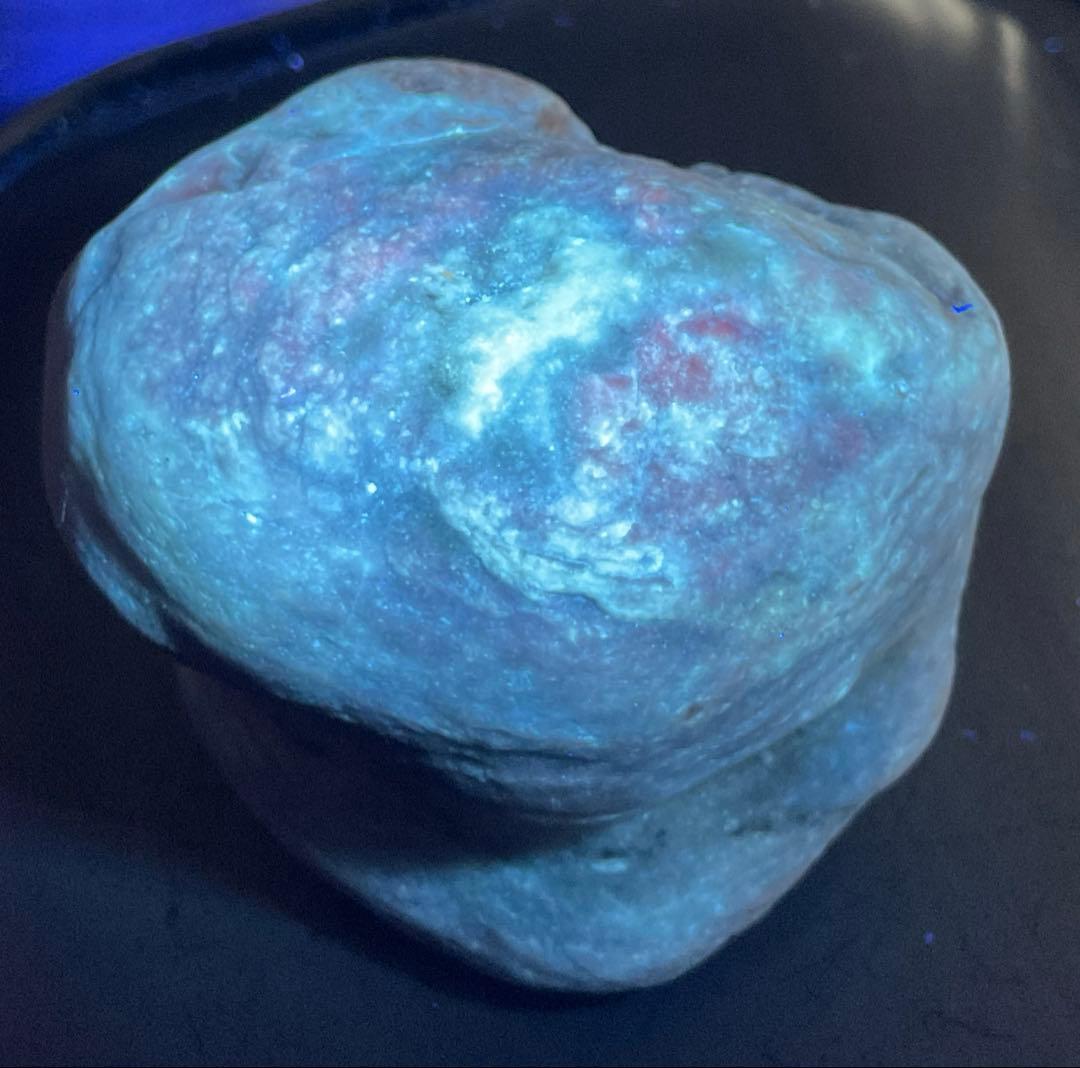 ［単結晶　青紫色］　糸魚川コランダム海石149g 糸魚川　ヒスイ　ひすい