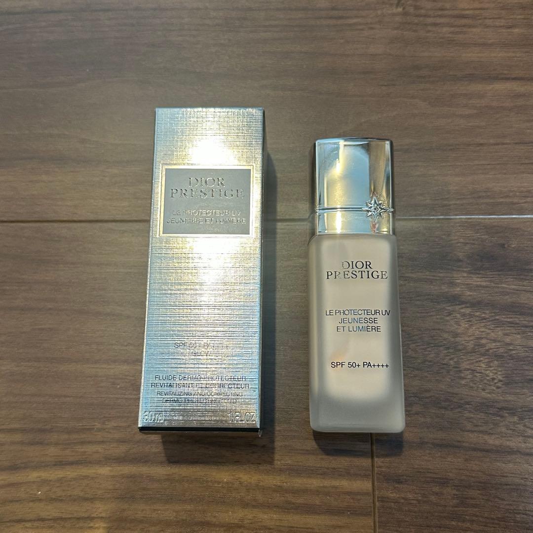 化粧下地 Dior Prestige Le Micro Serum 30ml SPF50+