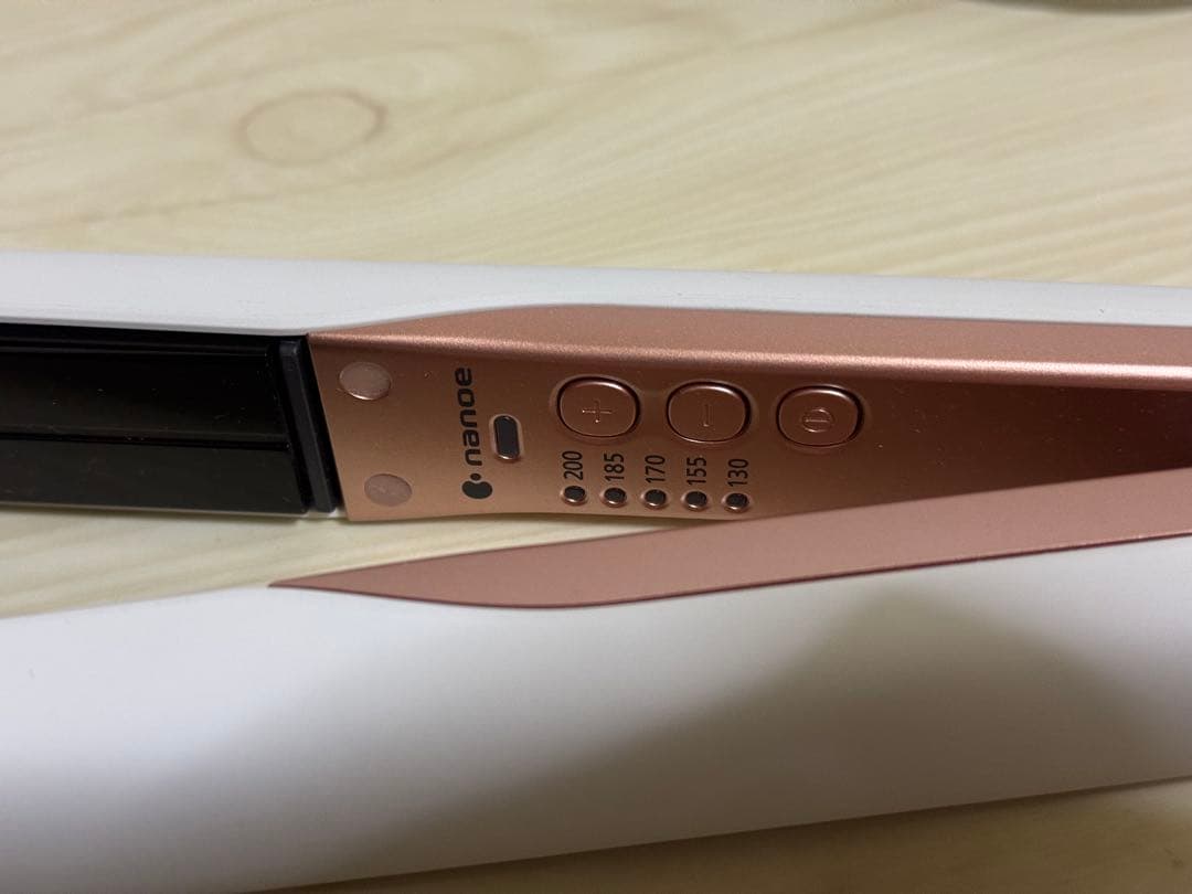 【oshiro】Panasonic ナノケア ヘアアイロン EH-HS0E