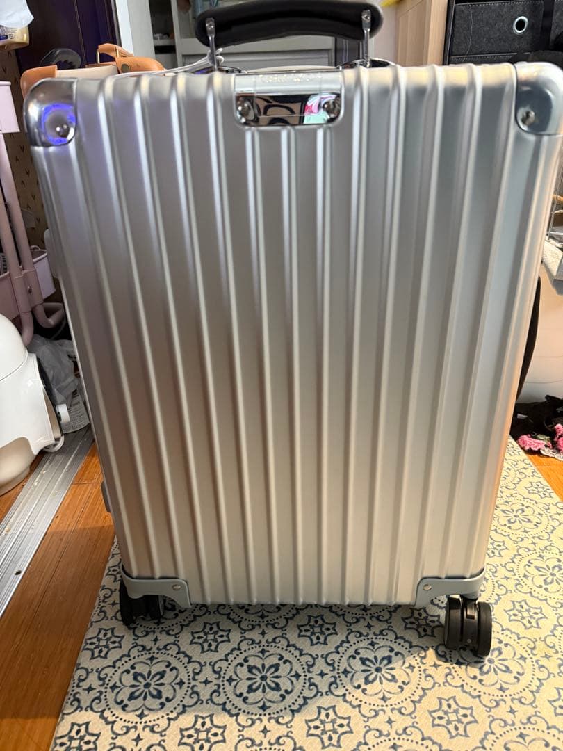 RIMOWA CLASSIC FLIGHT CABIN シルバー 新品未使用！