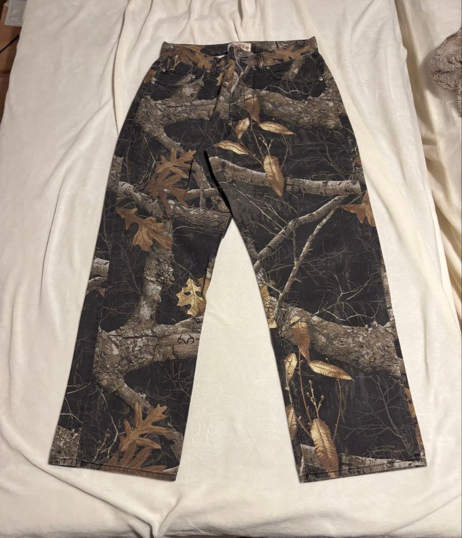 STUSSY ”BIG OL JEAN REALTREE EDGE”