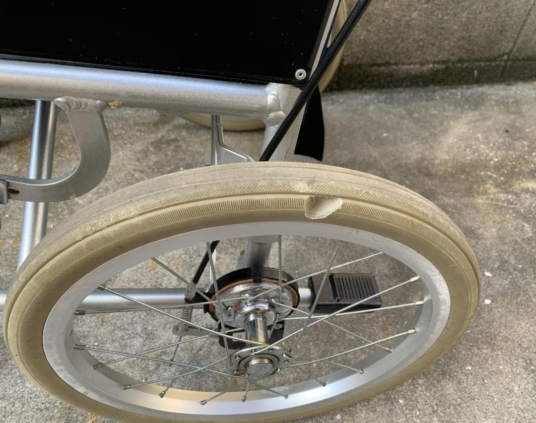 【H】 カワムラサイクル 車椅子 車いす 介助用 介護 25112209