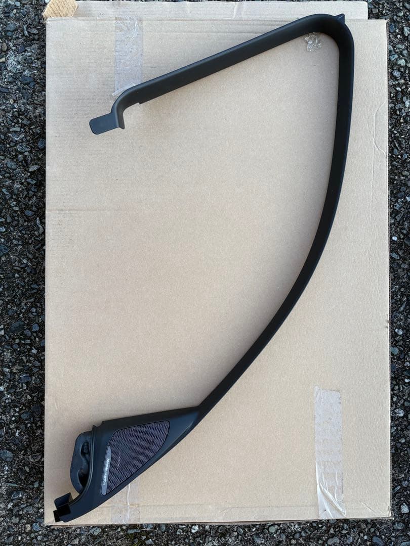  118(F20)用　フロントウインドウフレームカバー