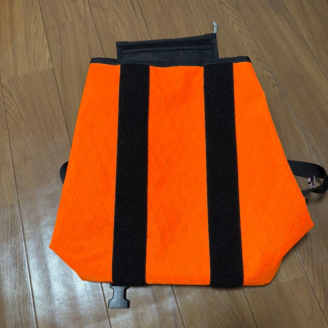 アクセサリー ILE porteur rack bag small (x-pac/blaze)