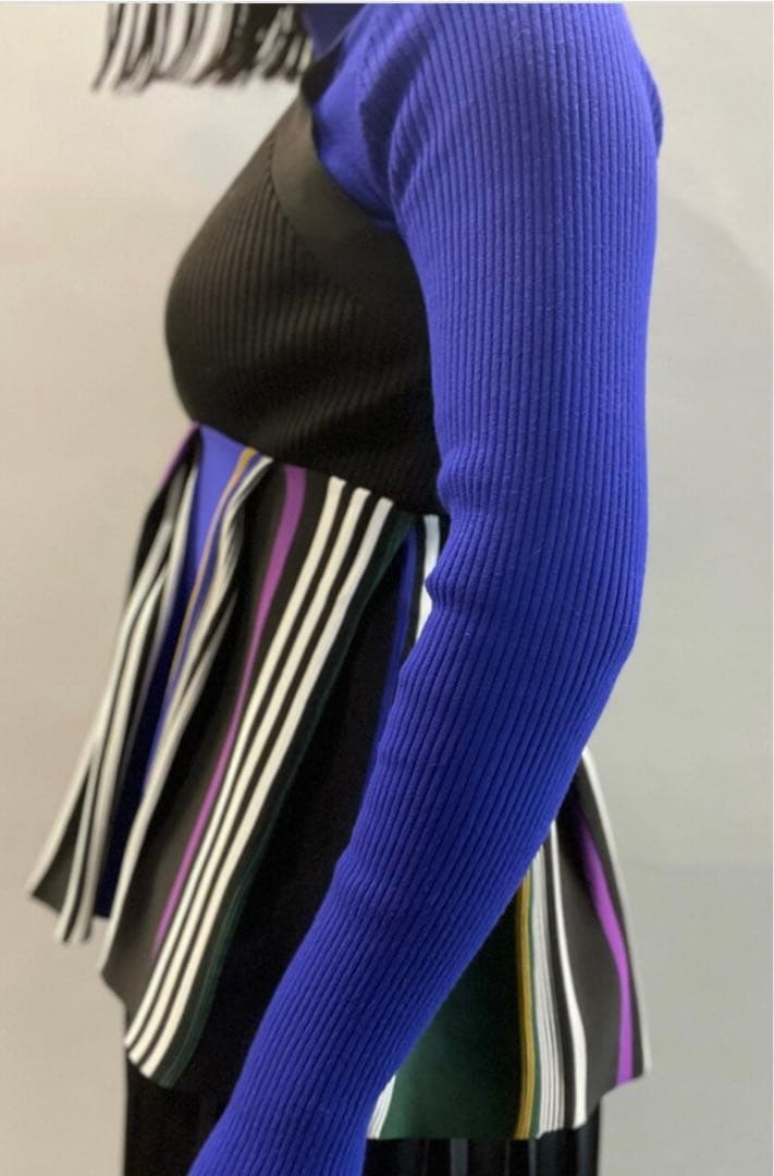 un3d アンスリード マルチストライプニットビスチェ