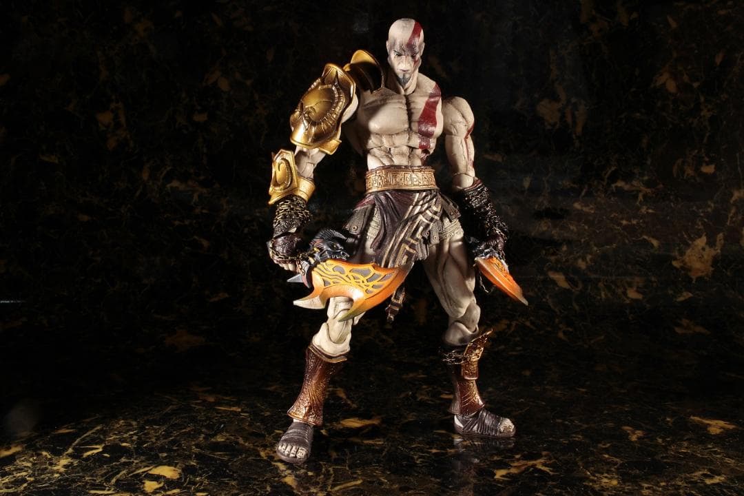中古　PLAY ARTS改 クレイトス （GOD OF WAR）
