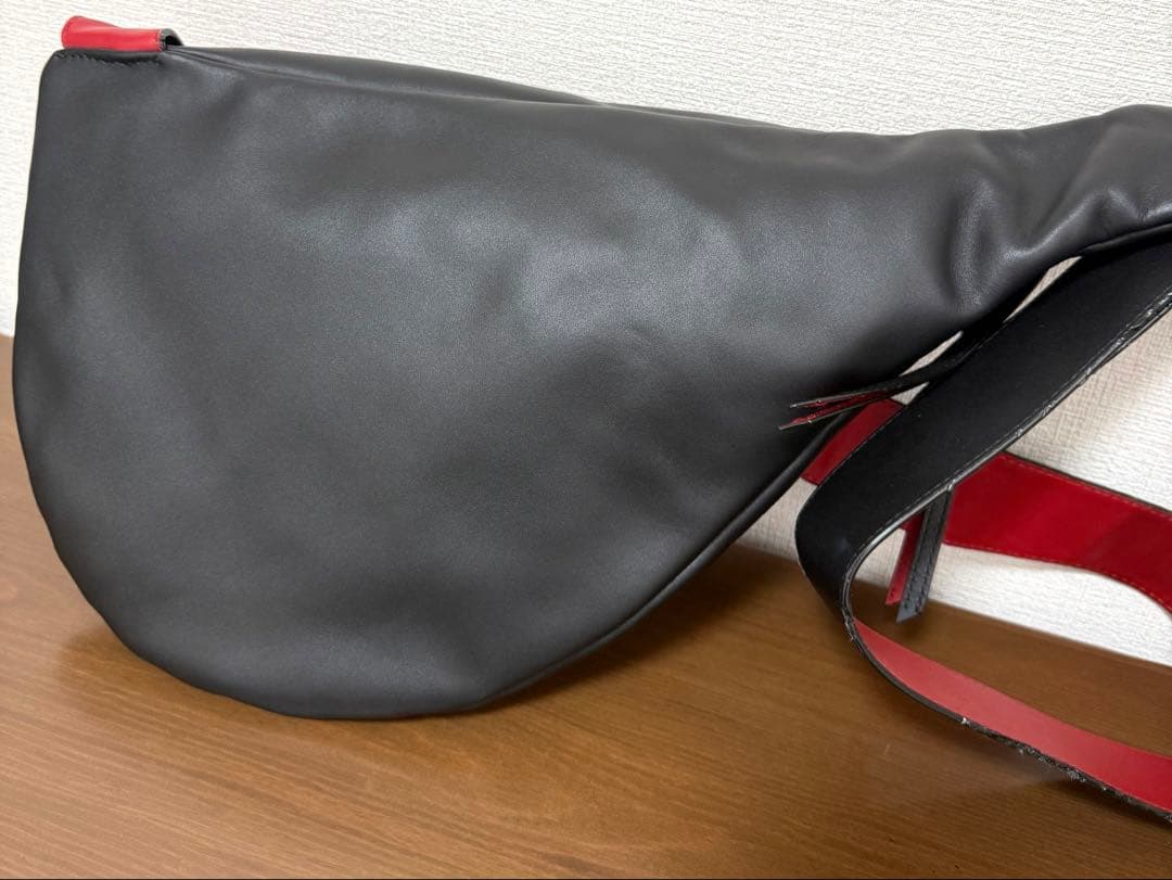 VivienneWestwood ボディバッグ　PUNK レザー