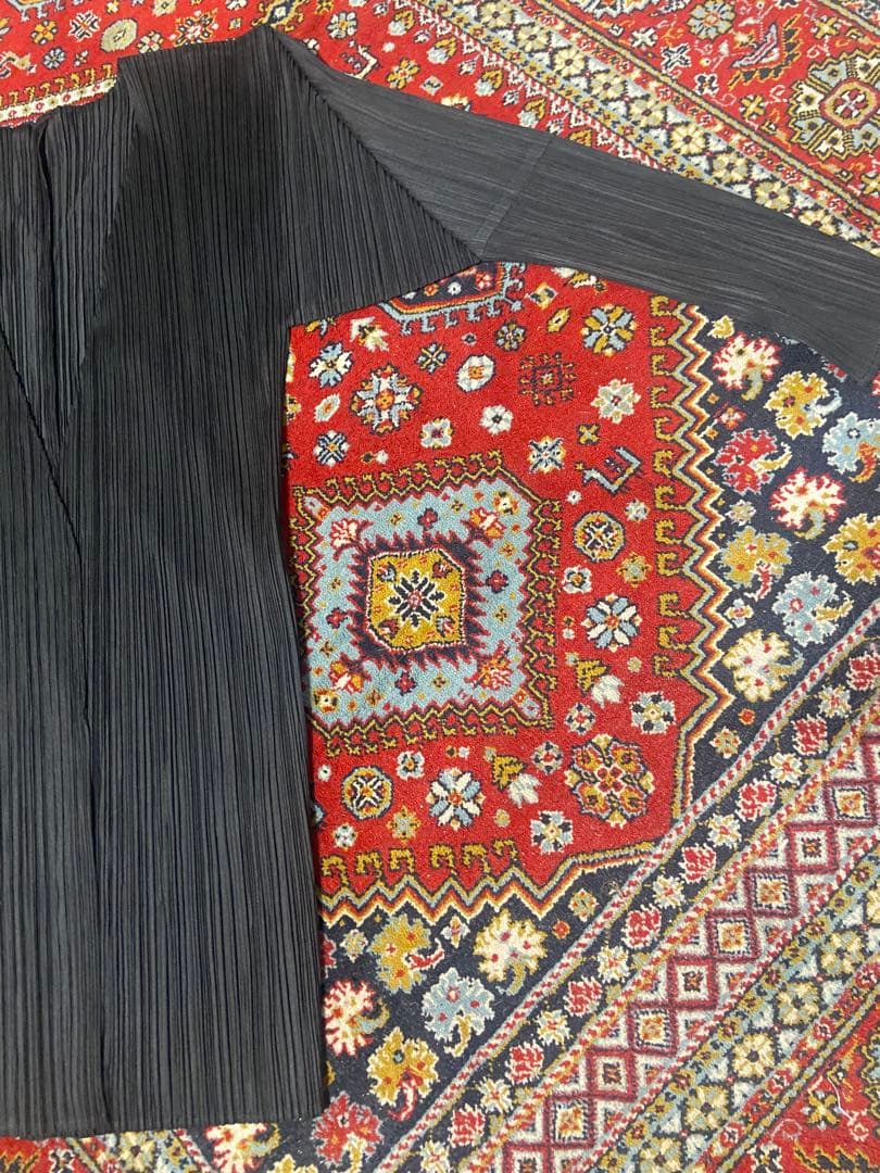 黒Mサイズ　Pleats Please カーディガン