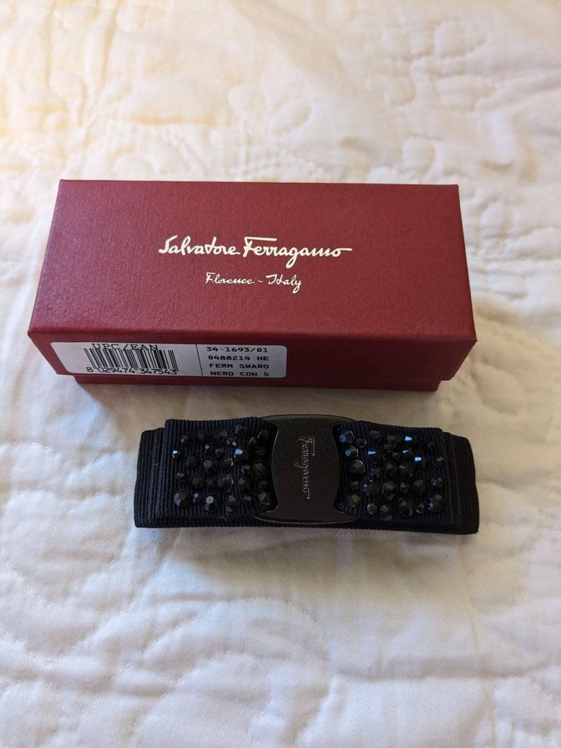 Ferragamo フェラガモ　スワロフスキーバレッタ