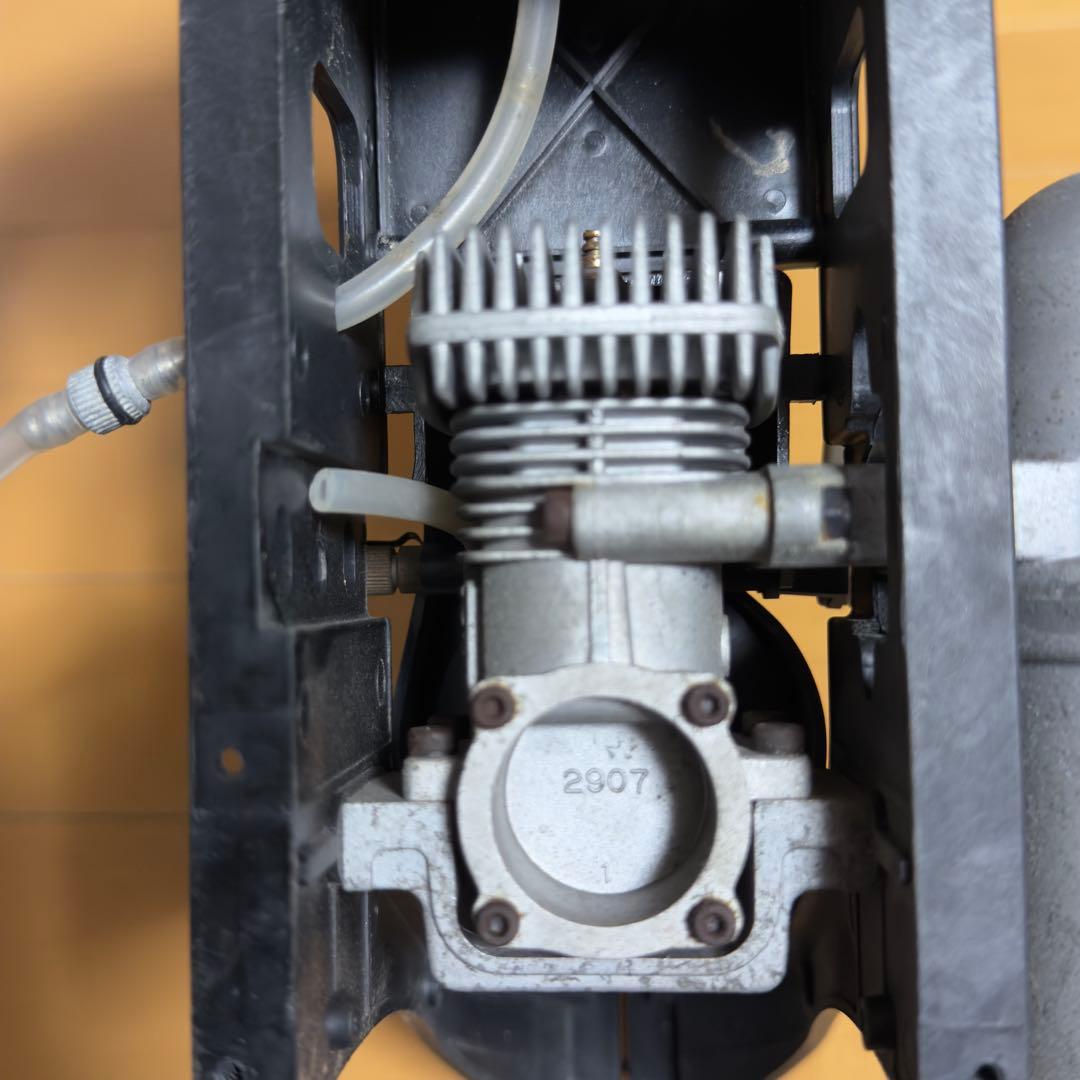 ヒロボー シャトル メインフレーム エンジン マフラー サーボ ジャイロ