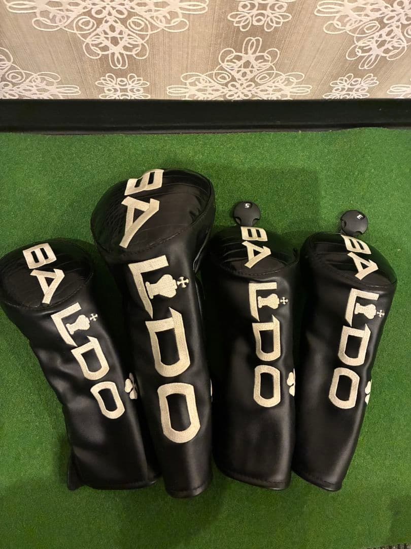 【BALDO】キャディバッグ　10周年記念限定モデル　　他ヘッドカバー4点セット