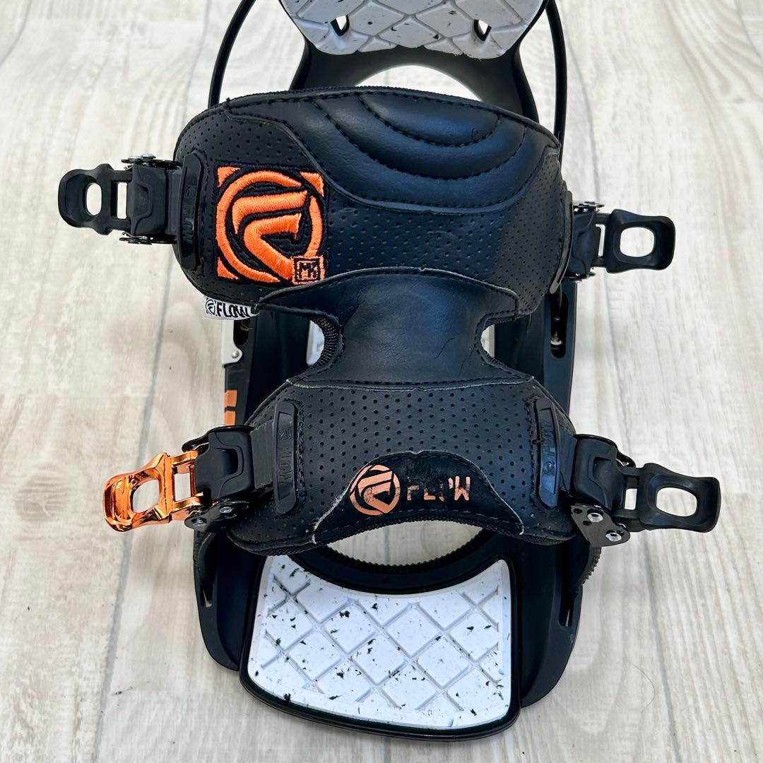 スノーボードバインディング　FLOW M-SERIES